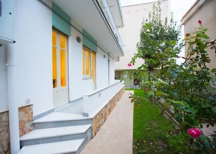 아파트 Il Nido Del Sole 체팔루