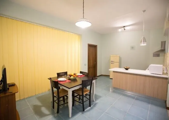 Il Nido Del Sole 체팔루